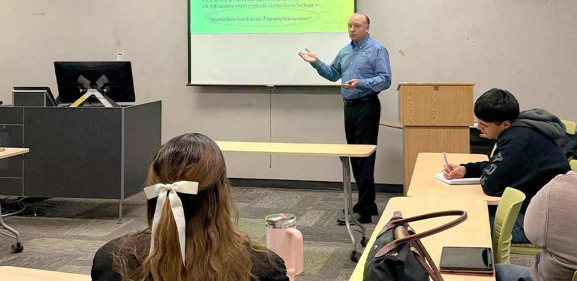 Frank Arevalo Visits UTRGV